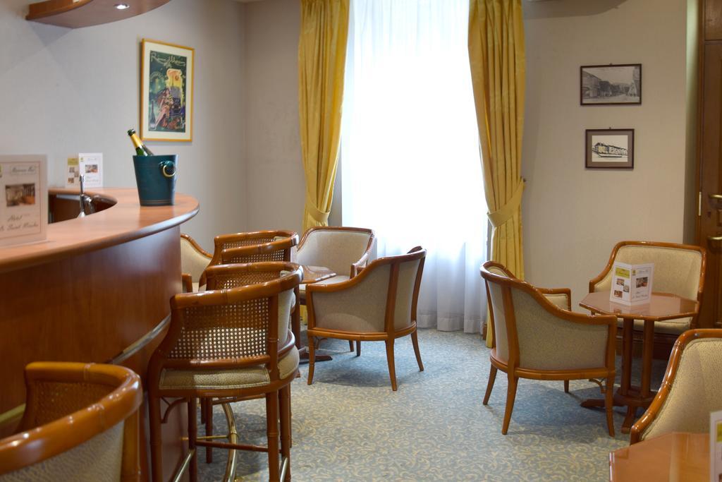 Logis Le Saint Nicolas Bar-sur-Aube Buitenkant foto